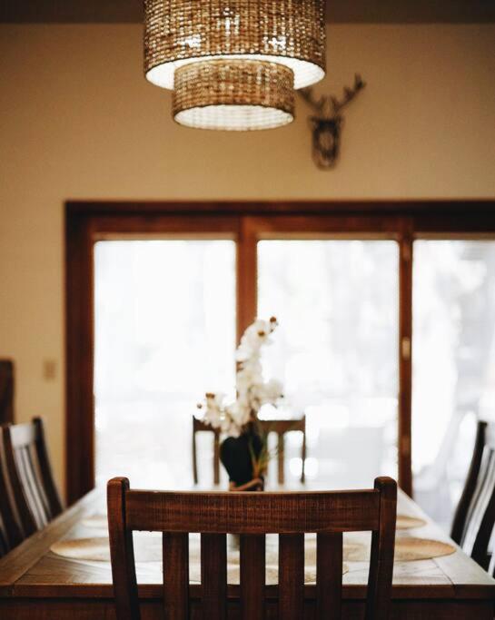 Kathys Cabin, King Bed, Hot Tub, Near-Nau & Downtown Attractions, Perfect Year-Round Mountain Getaway Flagstaff Eksteriør bilde