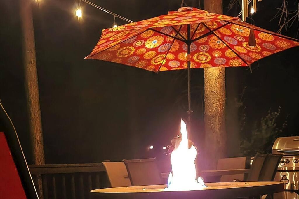 Kathys Cabin, King Bed, Hot Tub, Near-Nau & Downtown Attractions, Perfect Year-Round Mountain Getaway Flagstaff Eksteriør bilde