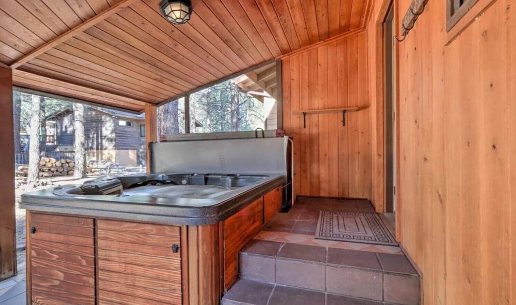 Kathys Cabin, King Bed, Hot Tub, Near-Nau & Downtown Attractions, Perfect Year-Round Mountain Getaway Flagstaff Eksteriør bilde